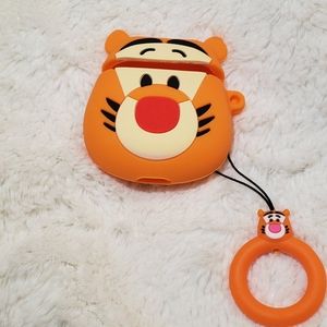 Airpods case protector - Tigger